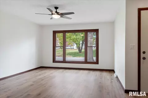 20 Cheyenne Dr, Springfield, IL 62711 photo 4