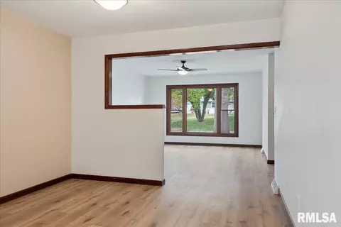 20 Cheyenne Dr, Springfield, IL 62711 photo 8