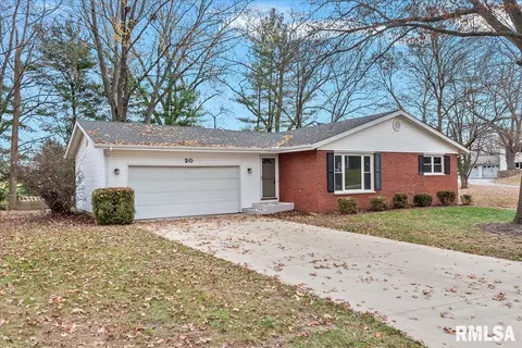 20 Cheyenne Dr, Springfield, IL 62711