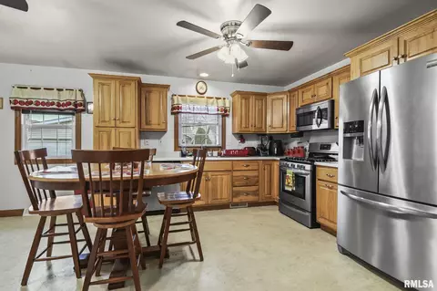 59 Villanova Dr, Springfield, IL 62703 photo 8