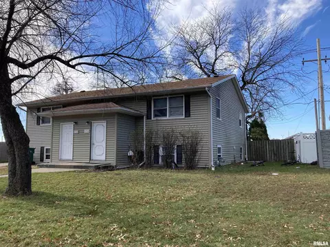 1714 Monroe St, Galesburg, IL 61401