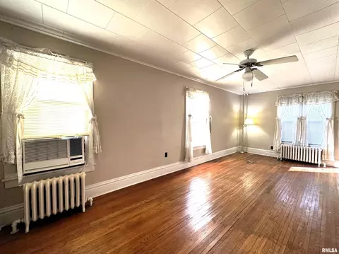 111 NW 2nd St, Galva, IL 61434 photo 7