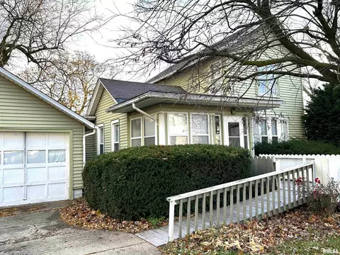 111 NW 2nd St, Galva, IL 61434 photo 2