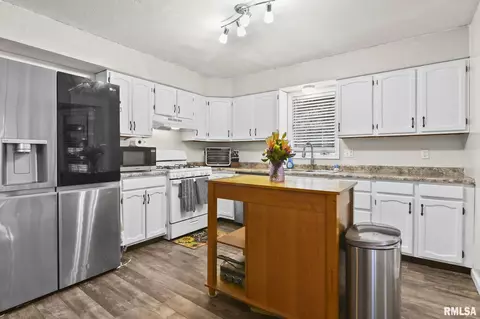 1909 Scarbrough Rd, Springfield, IL 62702 photo 5