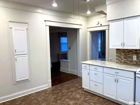127 N State St, Springfield, IL 62702 photo 18