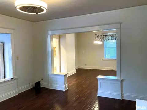 127 N State St, Springfield, IL 62702 photo 11