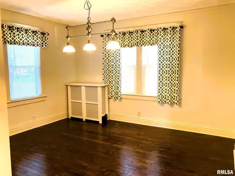 127 N State St, Springfield, IL 62702 photo 6