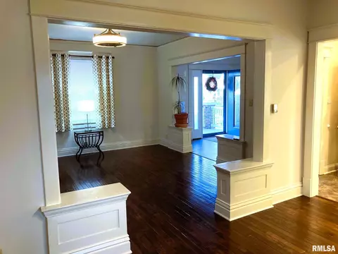 127 N State St, Springfield, IL 62702 photo 9