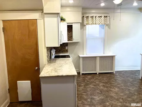 127 N State St, Springfield, IL 62702 photo 22