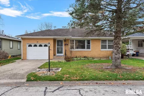 10 Alberta Ln, Springfield, IL 62704