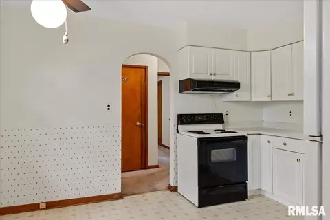 10 Alberta Ln, Springfield, IL 62704 photo 8