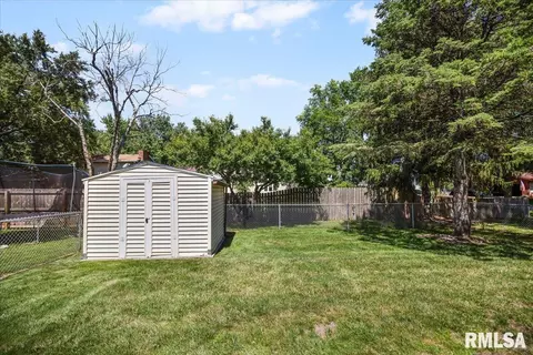 9 Red Oak Ln, Springfield, IL 62712 photo 7