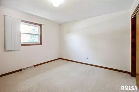 9 Red Oak Ln, Springfield, IL 62712 photo 22