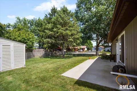 9 Red Oak Ln, Springfield, IL 62712 photo 6