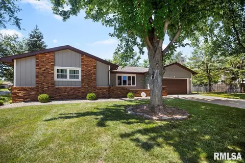 9 Red Oak Ln, Springfield, IL 62712 photo 3