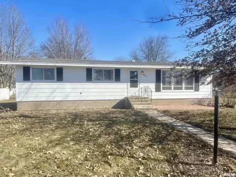 327 N Sparta St, Wataga, IL 61488