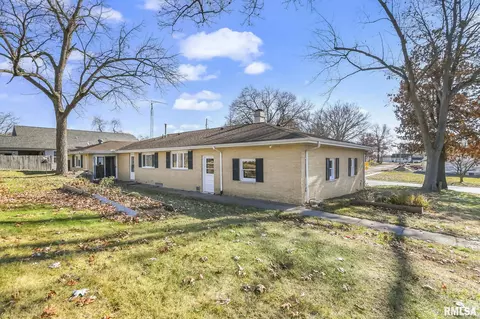 601 E Menard St, Riverton, IL 62561 photo 47