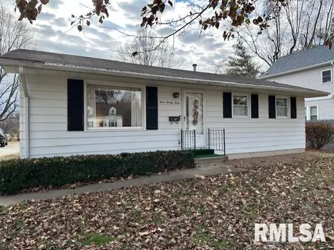 423 E Vandalia Rd, Jacksonville, IL 62650