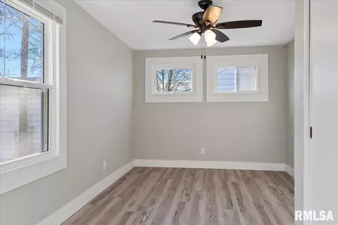 1036 N Bond St, Springfield, IL 62702 photo 15