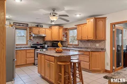 4182 Cessna Ln, Springfield, IL 62707 photo 11