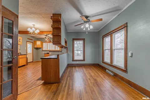 1010 Sheldon St, Cornland, IL 62519 photo 2