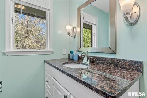 Bath - 237 S State St, Greenview, IL 62642 photo 1 of 3