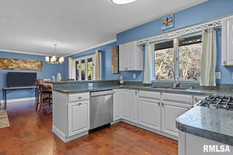 Kitchen - 237 S State St, Greenview, IL 62642 photo 3 of 5