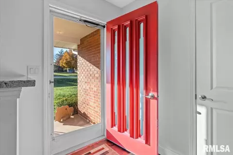 Entry Way - 237 S State St, Greenview, IL 62642 photo 1 of 1