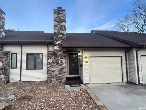 518 N Springfield St, Virden, IL 62690