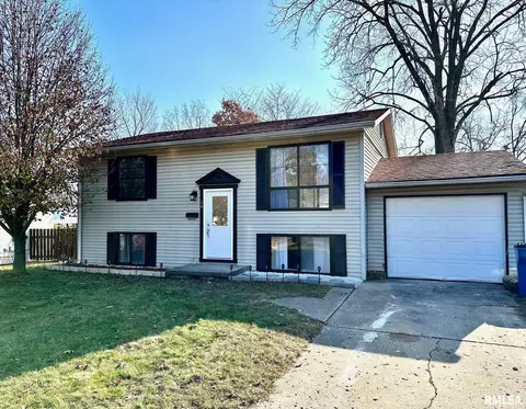 14 Groton Dr, Springfield, IL 62702