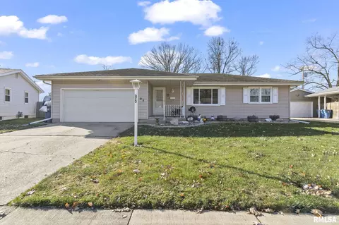 95 Delmar Dr, Springfield, IL 62703