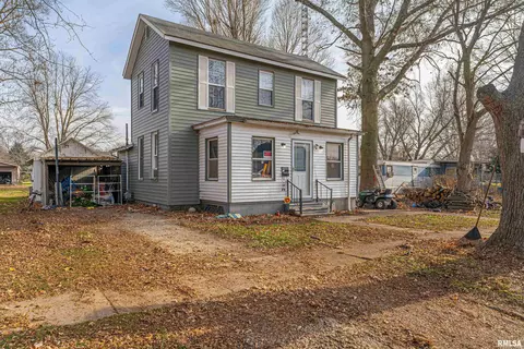411 N Mason St, Mason City, IL 62664
