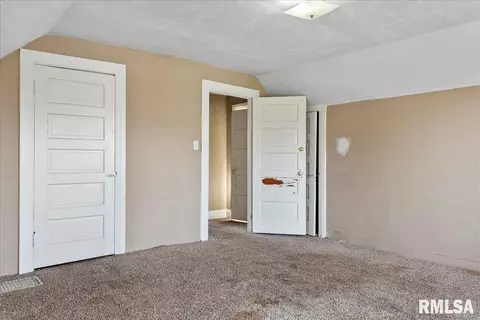 422 N Klein St, Springfield, IL 62702 photo 24