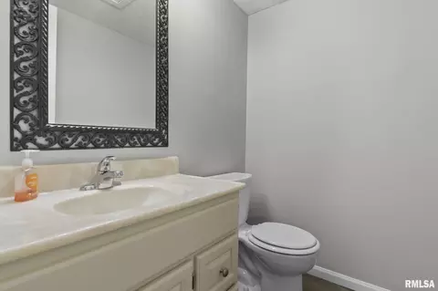 143 Pinehurst Dr, Springfield, IL 62704 photo 32
