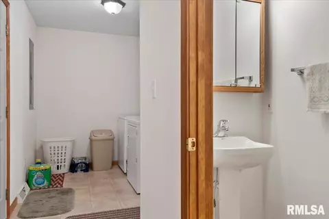 1135 Sugar Tree Ct, Chatham, IL 62629 photo 14