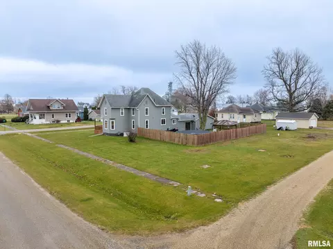 248 Academy St, Cameron, IL 61423 photo 6