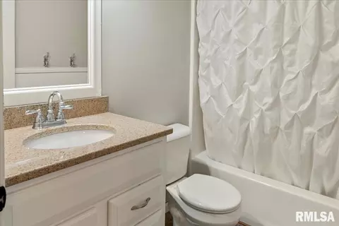 2004 Burgess Dr, Springfield, IL 62711 photo 21