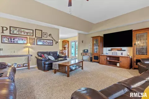 1197 Kamm Rd, Springfield, IL 62707 photo 9