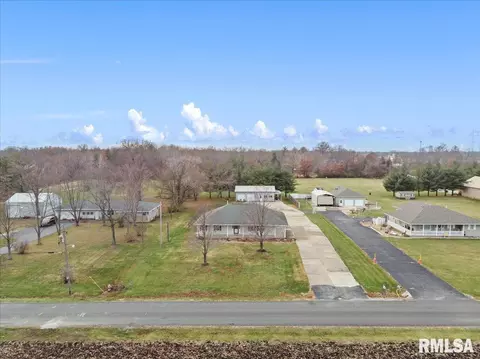 1197 Kamm Rd, Springfield, IL 62707 photo 2