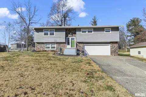 19 Marquette Rd, Springfield, IL 62712 photo 2