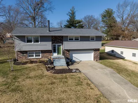 19 Marquette Rd, Springfield, IL 62712 photo 4