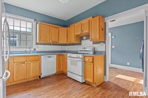 1621 S Walnut, Springfield, IL 62704 photo 10