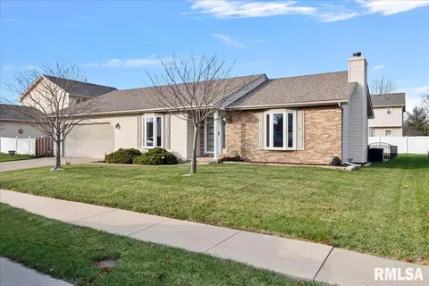 121 Davinci Dr, Springfield, IL 62703 photo 2