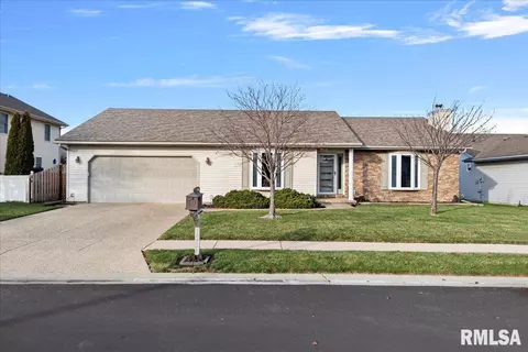 121 Davinci Dr, Springfield, IL 62703