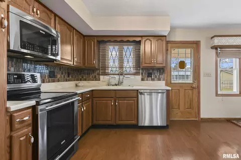 2120 Blackhawk Rd, Springfield, IL 62702 photo 7