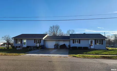 600 South St, Atlanta, IL 61723