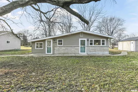 3193 W Aire Rd, Springfield, IL 62707