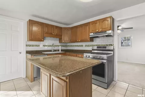 3193 W Aire Rd, Springfield, IL 62707 photo 9