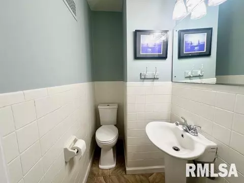 1529 N 3rd St, Springfield, IL 62702 photo 16