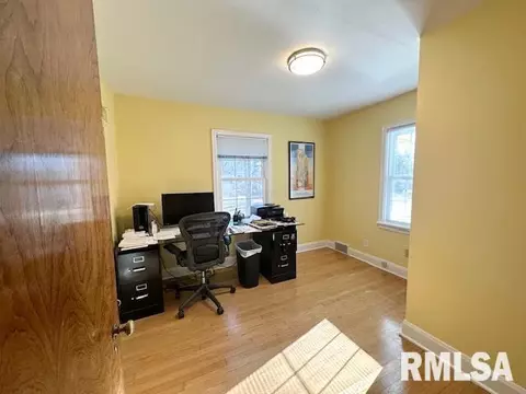 1529 N 3rd St, Springfield, IL 62702 photo 25